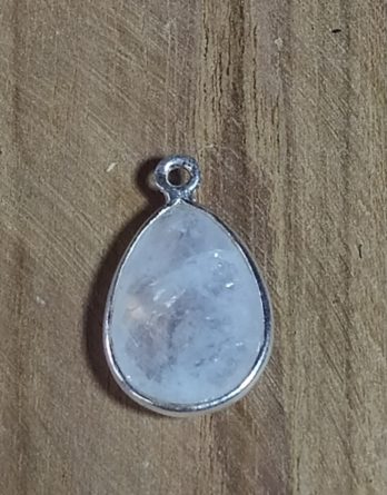 Pendentif en pierre de lune