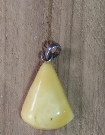 Pendentif ambre