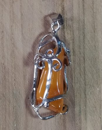 Pendentif ambre