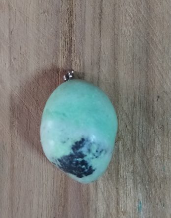 Pendentif prehnite