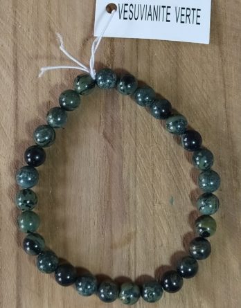 Bracelet de vesuvianite verte aux perles rondes